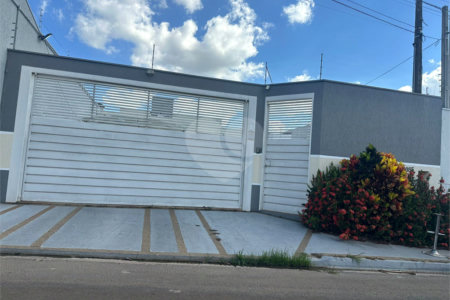 Casa térrea 2 quartos 1 suíte e piscina. Jardim Embaré