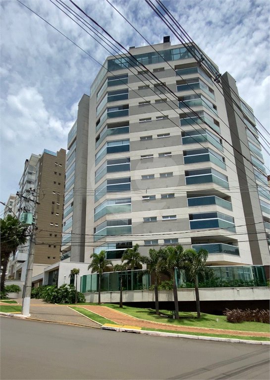 Cobertura Duplex no Edifício Residencial Elegance, ao lado do Shopping Iguatemi.