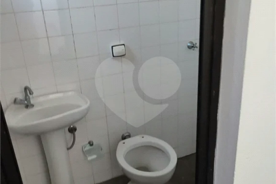 Casa Espetacular com Piscina e Churrasqueira à Venda na Vila Rezende
