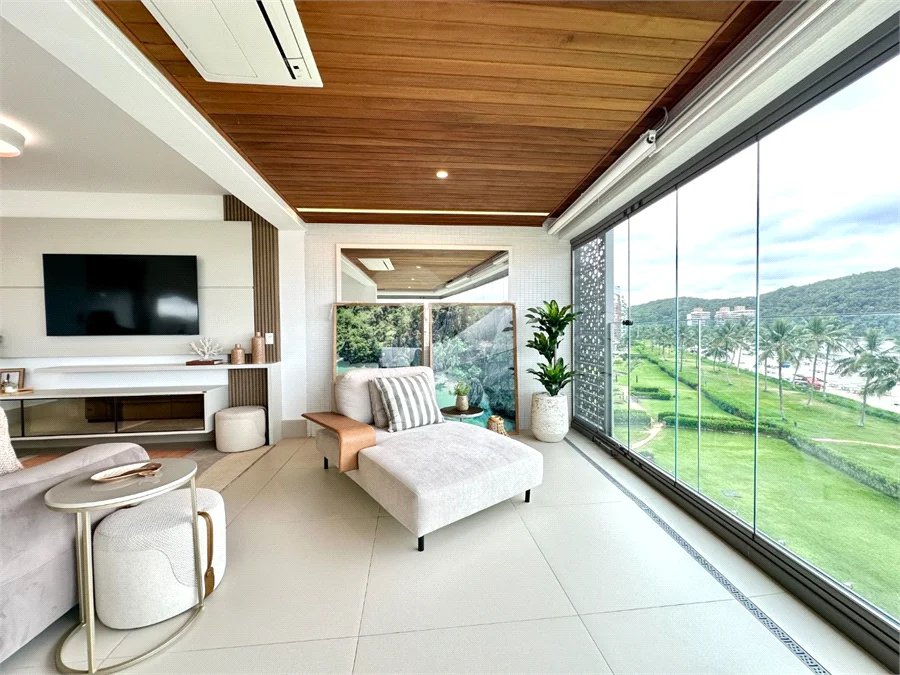 Apartamento à venda com 5 quartos, sendo 4 suítes,  em Riviera de São Lourenço, Bertioga, SP
