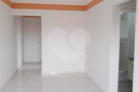 Apartamento no Condomínio Residencial Hadad.