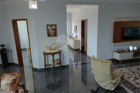 Casa de Alto Padrão no Residencial dos Lagos em Itupeva SP