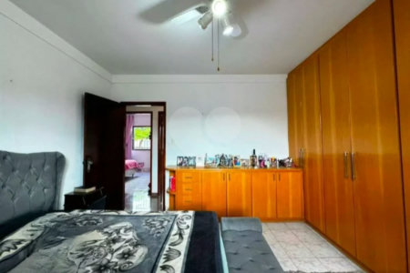 Casa com 124m² , 3 dormitórios , 4 vagas de garagem , à venda , na Vila Sacadura Cabral em Santo André.