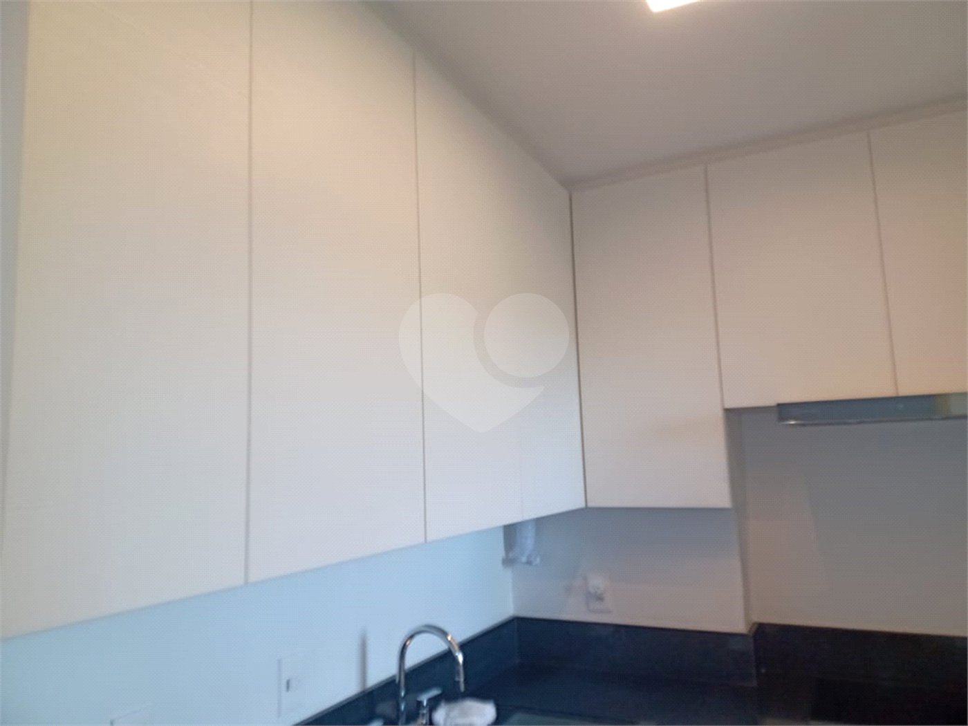 Apartamento 66 m ², com 1 dorm, 2 vagas de garagem no Jd Europa.