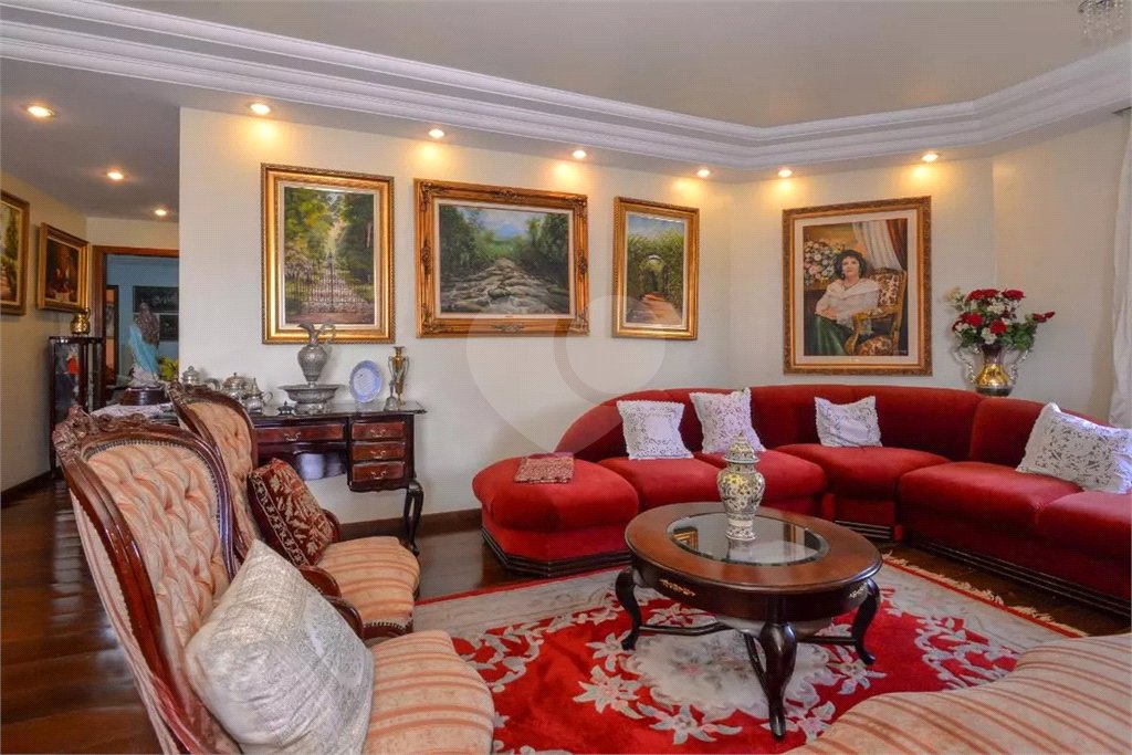 Apartamento à Venda | 474 m2 | 4 suítes | 4 vagas em Santana!