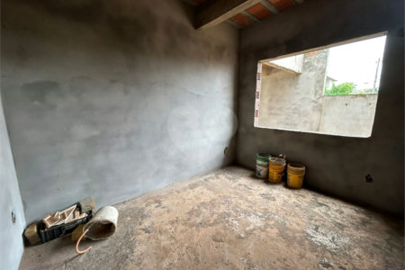 Casa à Venda de 3 dormitórios no condomínio damha II em São Carlos,