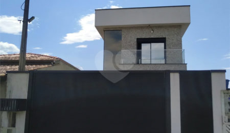 Casa à venda com 3 quartos, sendo 2 suítes,  em Boraceia, Bertioga, SP