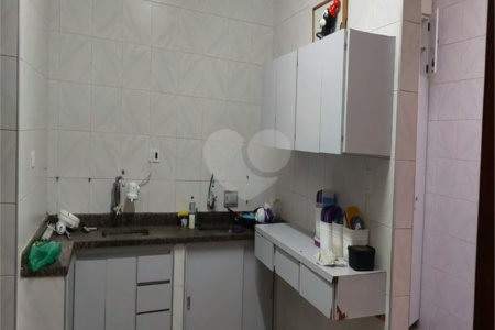 Casa com dois pavimentos na Barra Funda: