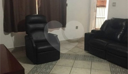 Sobrado à venda com 4 quartos, sendo 1 suíte,  em Quarta Parada, São Paulo, SP