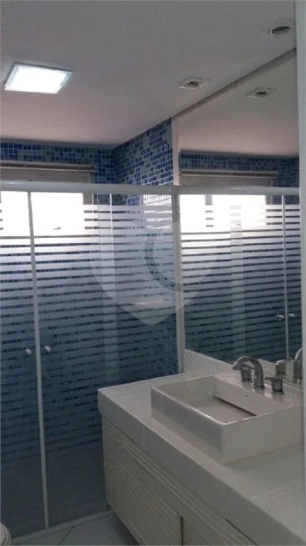Cobertura duplex à venda na Mooca de 277m² com 3 dormitórios, 1 suíte e 3 vagas.
