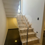 Casa Assobradada com 3 suítes na Vila Thais em Atibaia