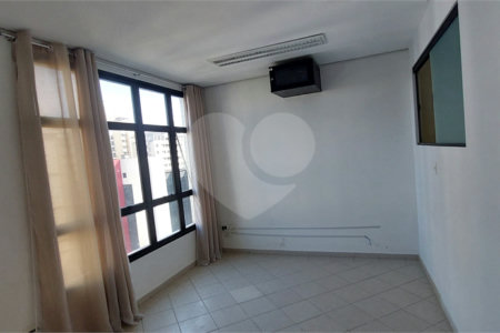 SALA COMERCIAL A VENDA 70M², 2 BANHEIROS, 2 VAGAS, JARDIM AQUARIUS - SÃO JOSÉ DOS CAMPOS/SP.