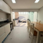 Casa à venda com 2 quartos, sendo 2 suítes, no condomínio Vilas V, São Paulo - SP