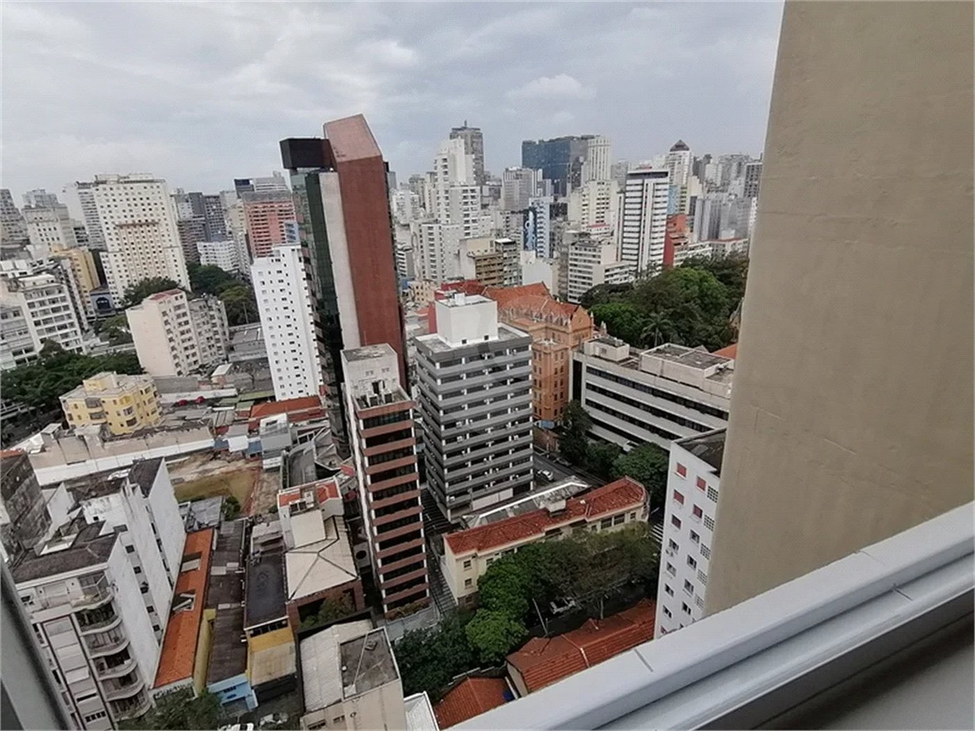APARTAMENTO À VENDA, 1 QUARTO, GARAGEM, EM HIGIENOPOLIS, 60m2, 100% REFORMADO
