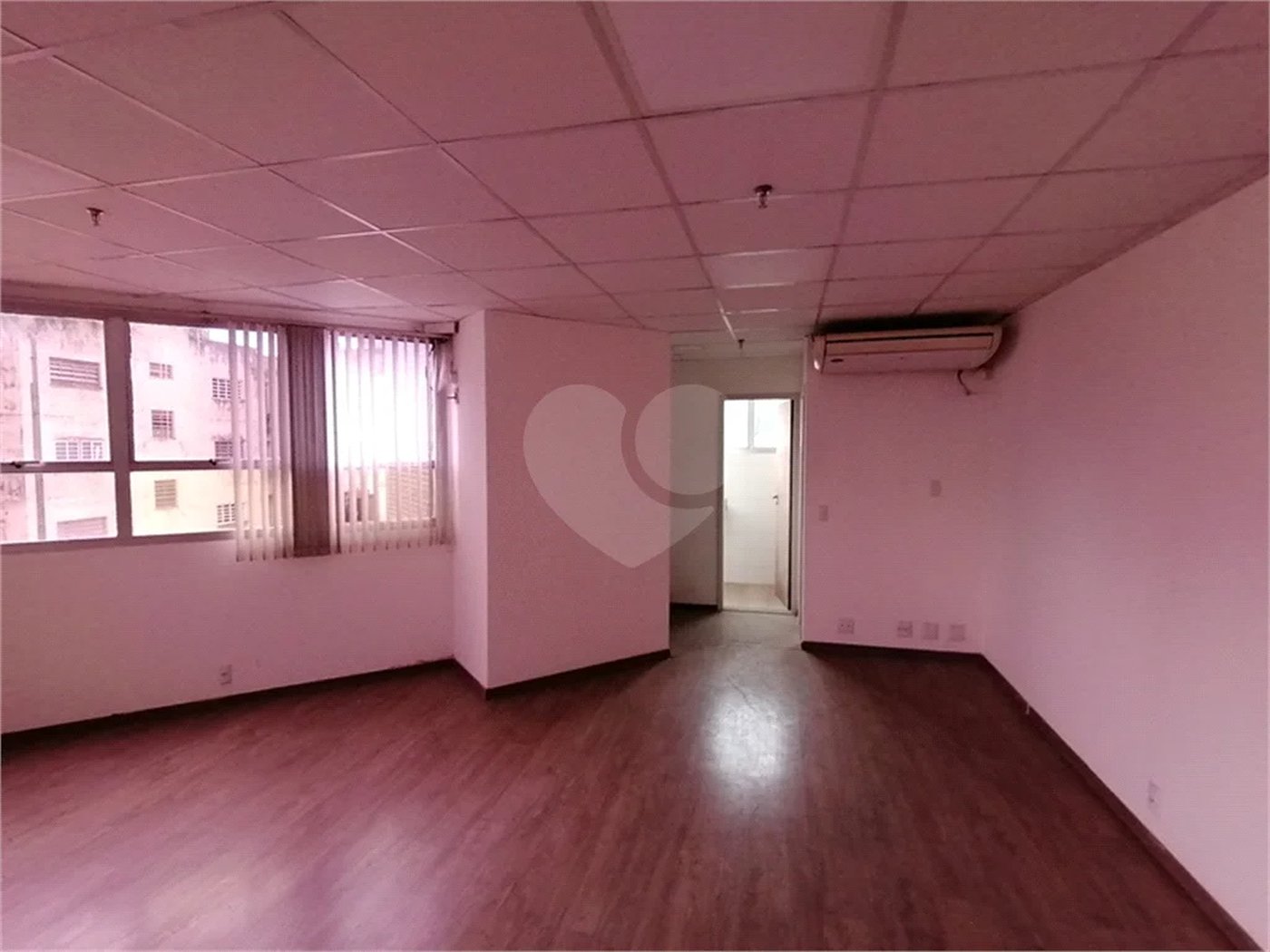 CONJUNTO COMERCIAL COM 130m2 VENDA/LOCAÇÃO NO CENTRO DE CAMPINAS