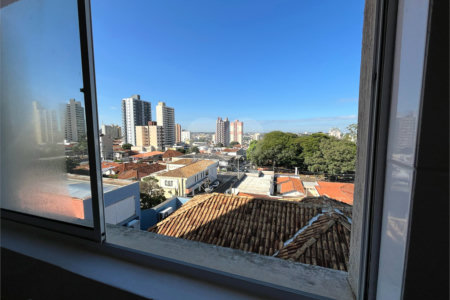 Apartamento mobiliado com 2 dormitórios sendo 1 suíte