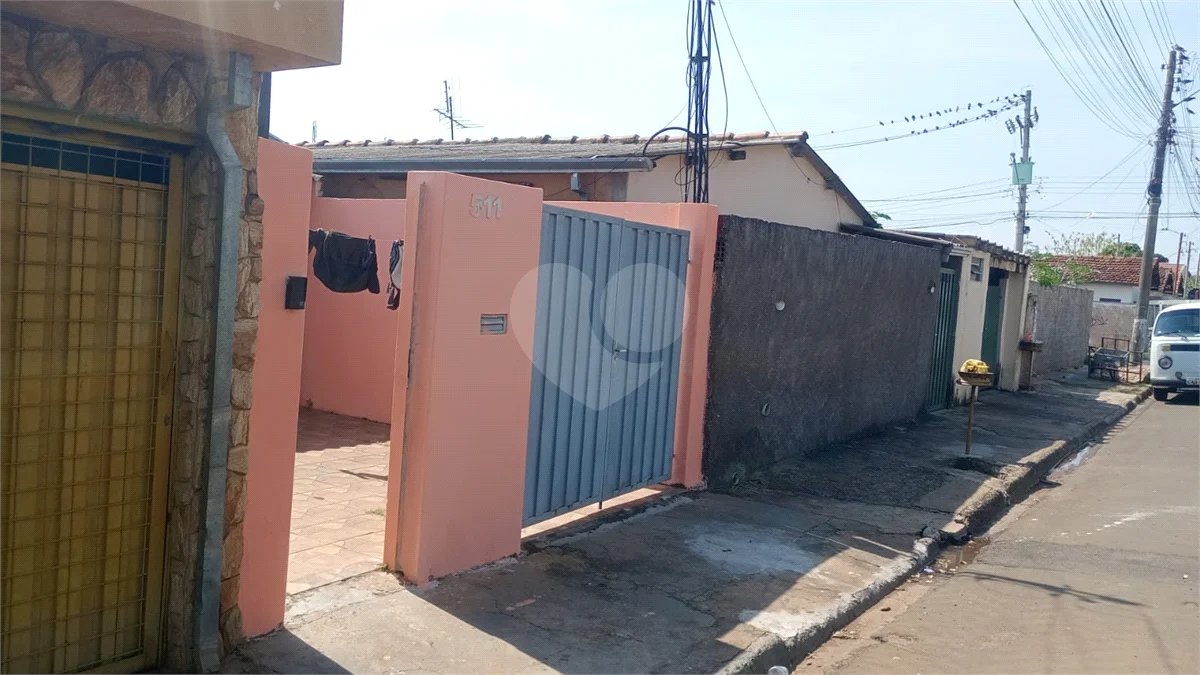 CASA A VENDA NO JARDIN JACOBUCI