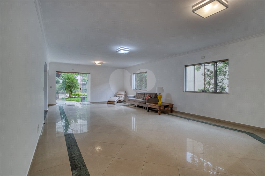 Casa à venda com 4 suítes em Chácara Monte Alegre, São Paulo, SP