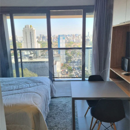 Studio 21M2 mobiliado com vista no Jardins