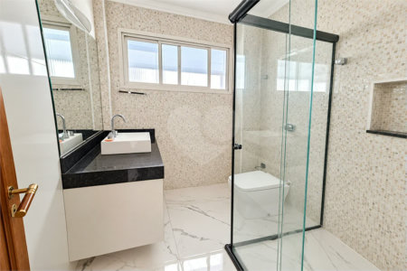 Apartamento à venda ou para alugar com 3 quartos, sendo 1 suíte, em Santo Amaro, São Paulo, SP