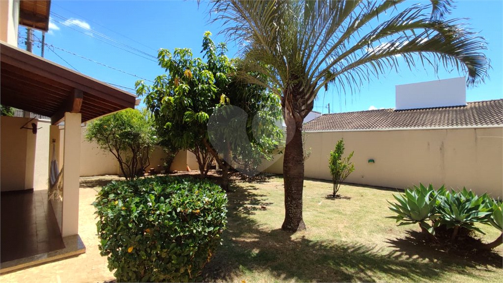 Casa à Venda de 5 dormitórios em São Carlos, no Residencial Eldorado