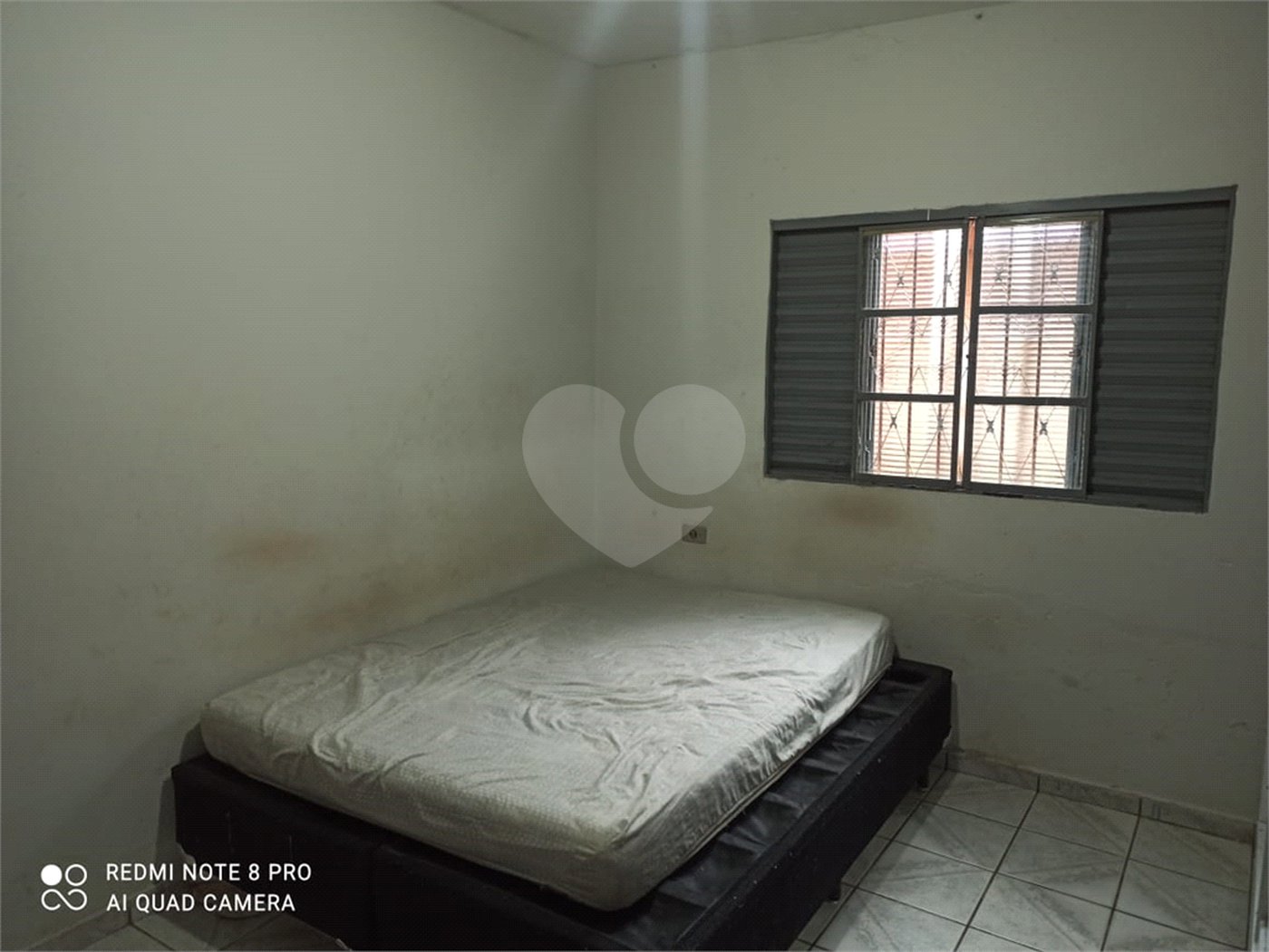 Casa Térrea com 2 dormitórios.