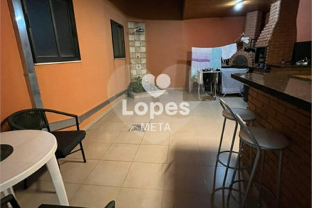 DUPLEX Á VENDA NO EDIFICIO CAROLINA, BAIRRO JARDIM SATELITE, 4 DORMITORIOS , 2 VAGAS DE GARAGEM COBE