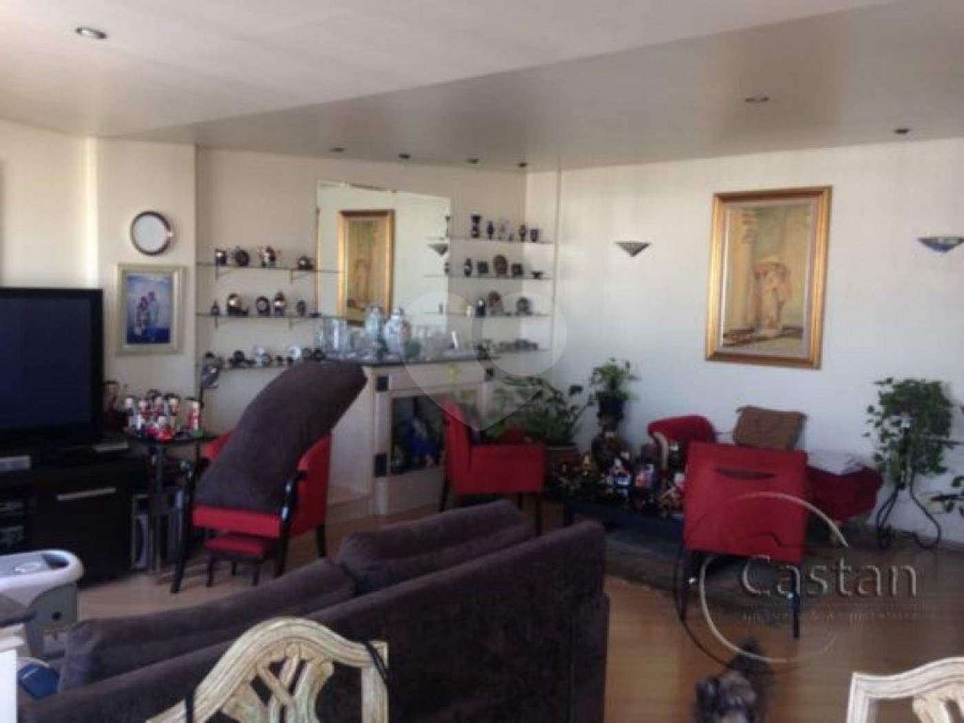 amplo apartamento com otima localização