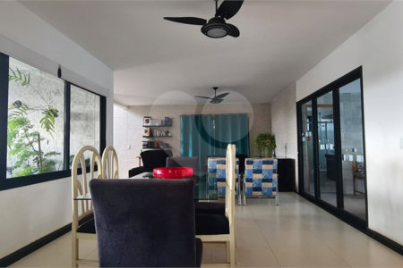 Casa térrea no Condomínio Jardim Botânico , localizado na cidade Bady Bassit/SP .