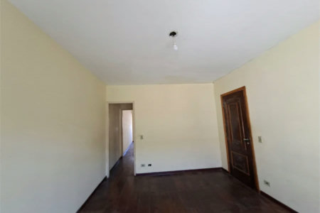 Sobrado à venda com 3 quartos, sendo 1 suíte, em Jardim Esmeralda, São Paulo, SP