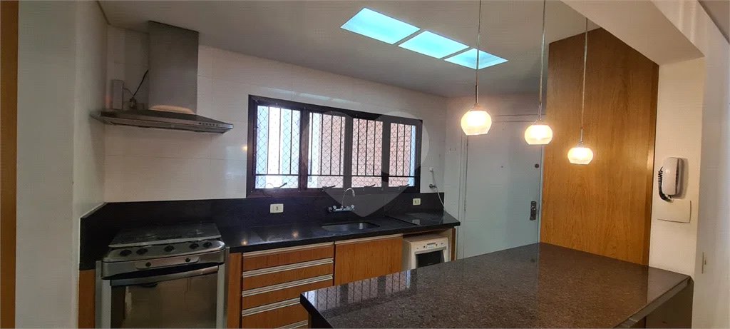 Apartamento à venda no Campo Belo com 110m², 03 dormitórios sendo 01 suite, 2 vagas - São Paulo/S