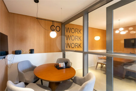 LINDO STUDIO DE 32M² PRÓXIMO DE TUDO