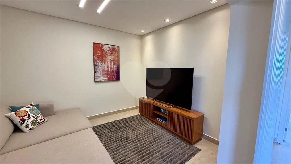 Apartamento à venda com 3 quartos, sendo 2 suítes, em Riviera de São Lourenço, Bertioga, SP