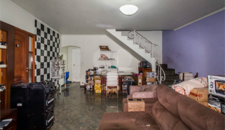 Sobrado à venda com 3 quartos, sendo 1 suíte,  em Bosque da Saúde, São Paulo, SP