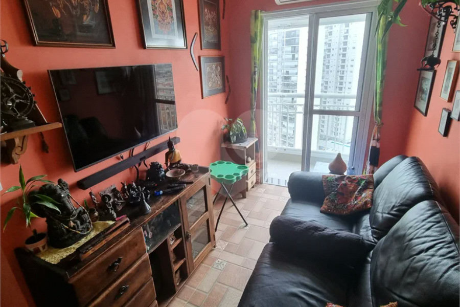 Apartamento em cobertura na Vila Prudente com 2 dormitórios, 1 suíte, 2 sacadas e hidromassagem.