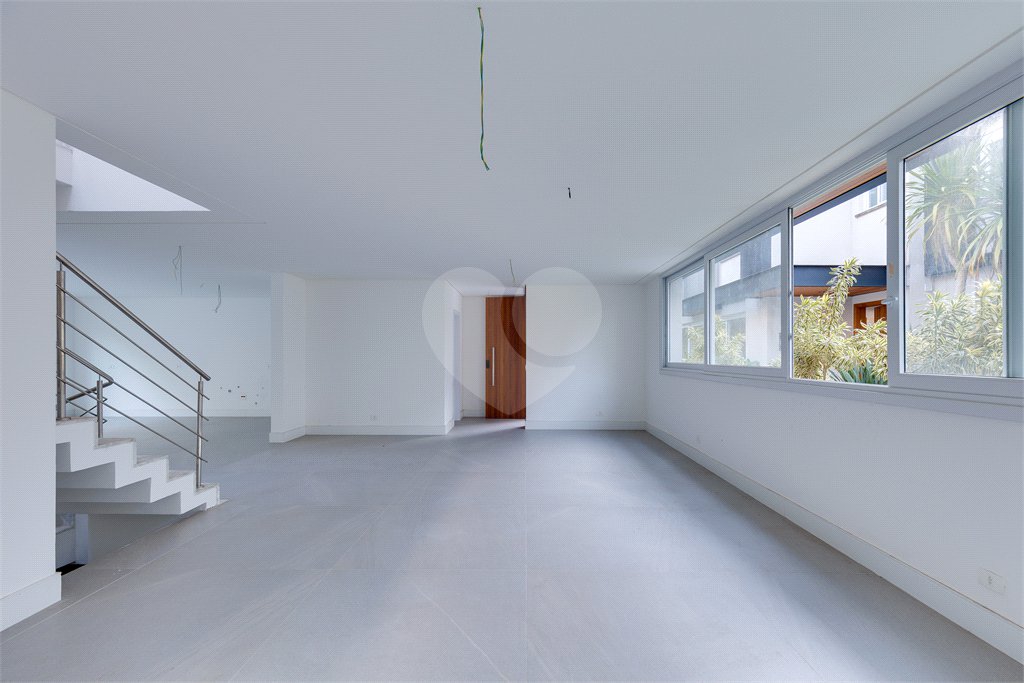 Casa à venda com 4 suítes no condomínio Vila Arese, São Paulo - SP