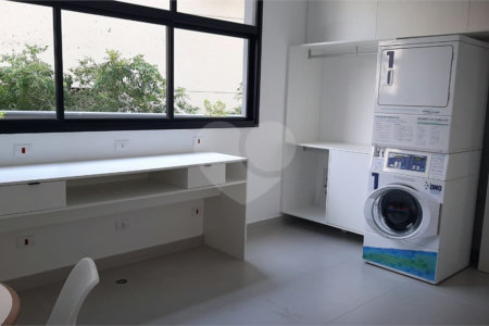 Apartamento para locação 45m2 na Bela Vista 2 dormitórios 1 vaga Próximo à Av. Paulista