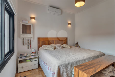 Casa à venda com 3 quartos, sendo 1 suíte, em Granja Julieta, São Paulo, SP