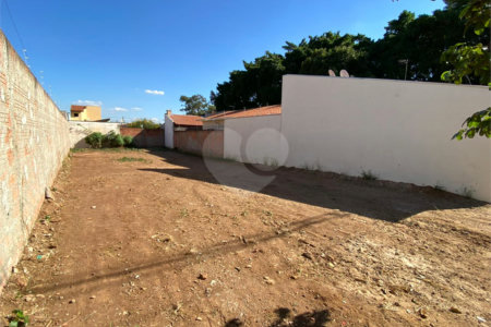 Terreno para venda no bairro Parque Industrial