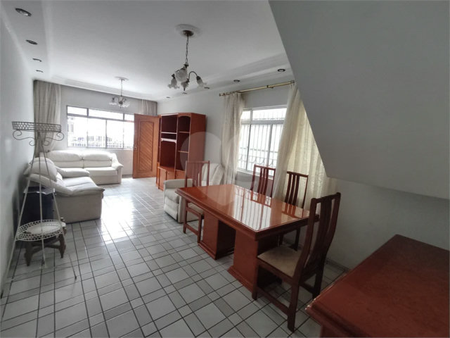 Sobrado à venda com 3 quartos, sendo 1 suíte,  em Vila Guilherme, São Paulo, SP
