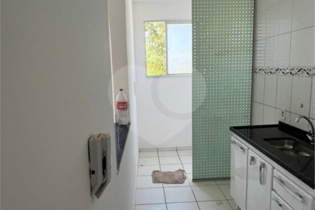 Apartamento no Condomínio Residencial Parque Romance.