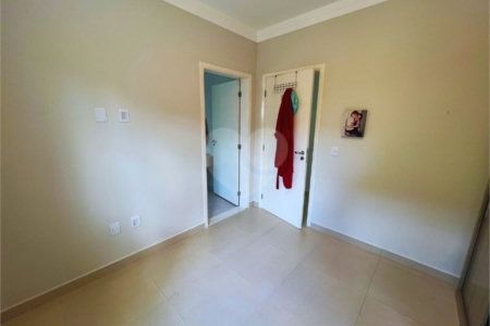 Apresento essa belíssima casa no Condomínio Delle Stelle - Louveira SP