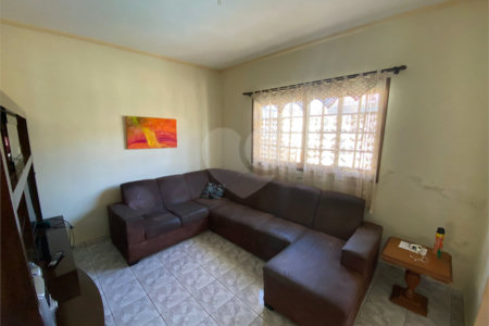 Casa/sobrado para venda com piscina no Santa Felícia Jardim