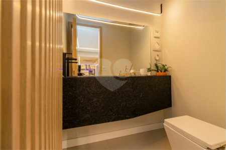 Apartamento 3 suítes 4 vagas 318m² a venda na Vila Sofia - São Paulo