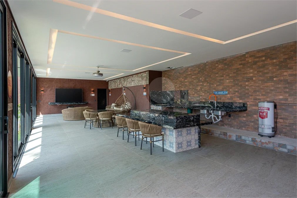 Casa à venda com 4 suítes no condomínio Vale da Santa Fé, Vinhedo - SP