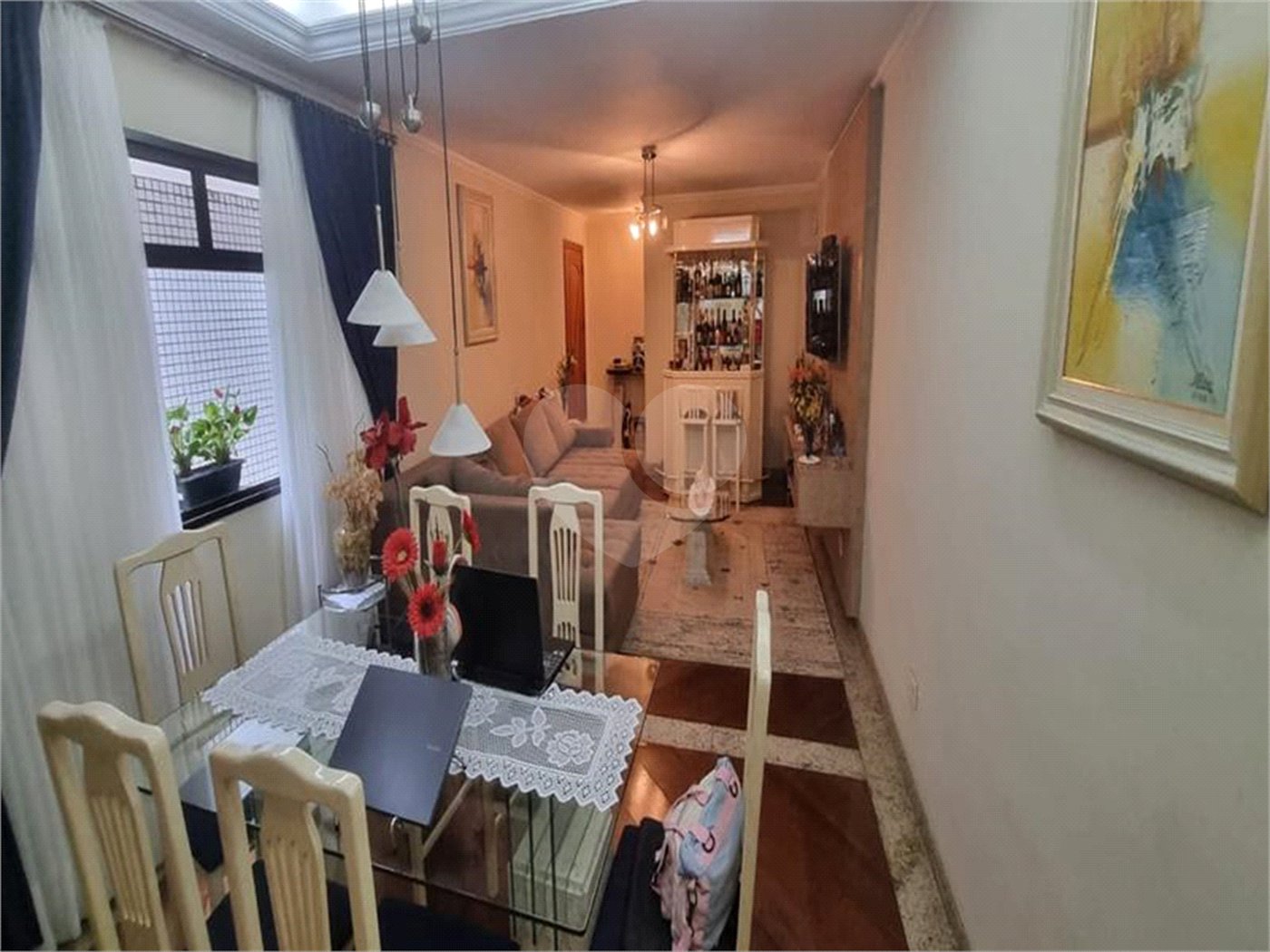 Sobrado à Venda na Aclimação - 150 m² - 2 Salas, 3 Dorms, 2 Vagas.