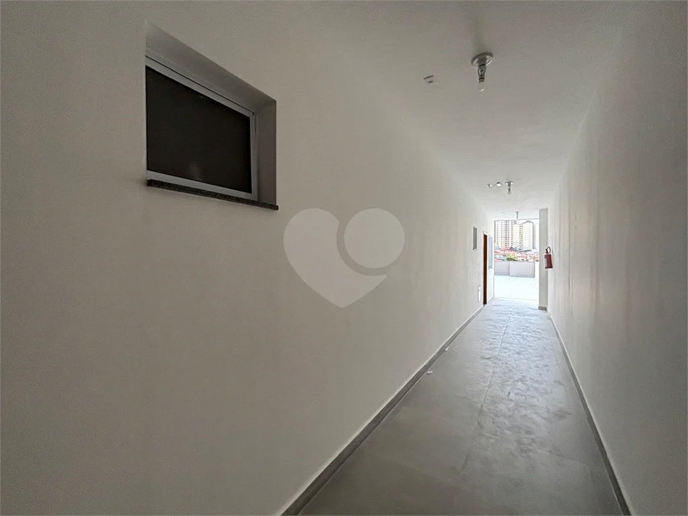 Apartamento novo Região Jardim do São Paulo com – 40 metros - 2 dormitórios - 1 banheiro, sala - cozinha e 1 vaga.