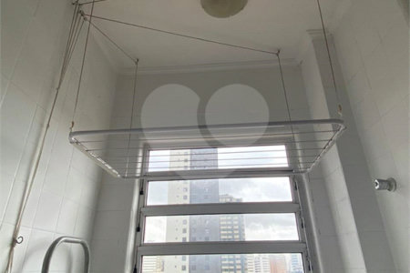 Apartamento a venda Paraíso 1 dormitório 1 banheiro 40 metros quadrados