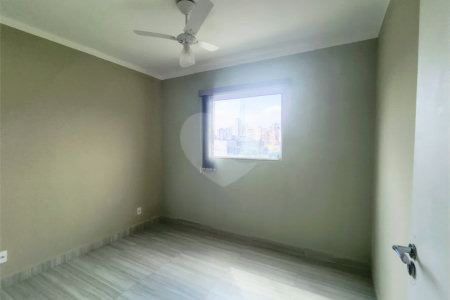 Casa com Suíte Master, Closet, Piscina e Espaço Gourmet Próxima ao Parque Ecológico- 03 quartos -com quintal