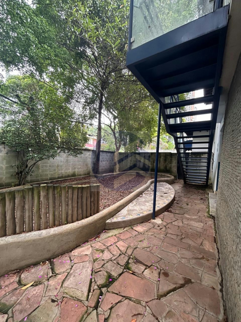 Sobrado, 2 quartos, 606 m² - Foto 14